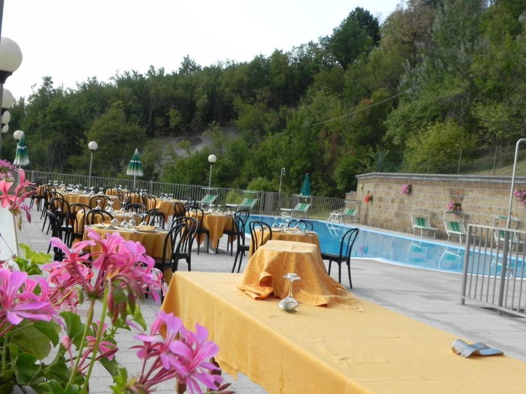 Hotel Ducale Tabiano Terme Bagian luar foto